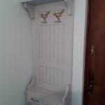 wieszak na ubrania i szafka na buty na wymiar