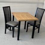 Stół loftowy Milos z krzesłami